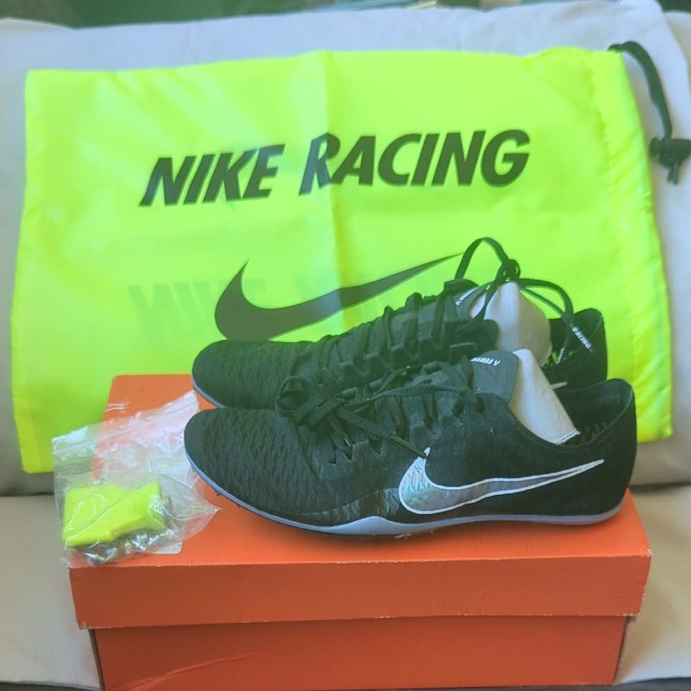 Nike Zoom Mamba 5 Track Shoes With Spikes/Tool/Bag, 7W/5.5M, Brand New